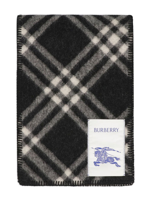 Burberry Scarfs BLACK