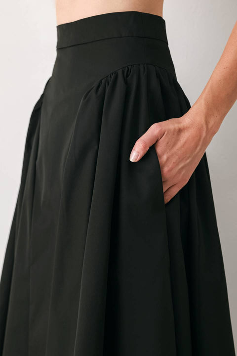 A Solid Woven Midi Skirt - Black