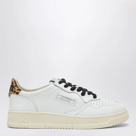 AUTRY Medalist Low Sneakers in white with leopard-print pony hair