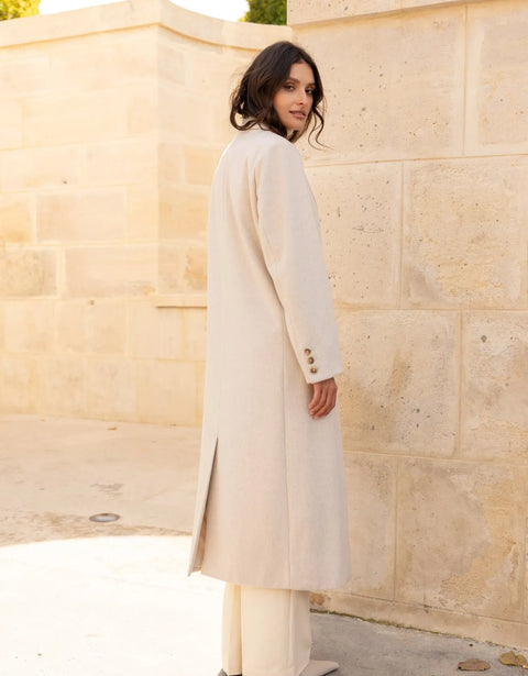 Long Coat with A Straight and Structured Cut with Shoulder Pads
