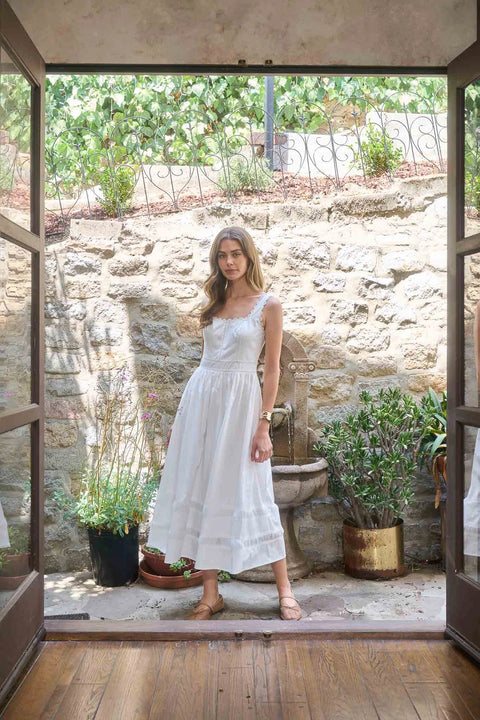 Sleeveless Lace Trim Detail Midi Dress