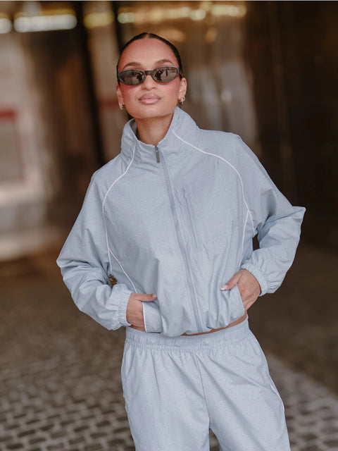 Spray Contrast Piping Windbreaker