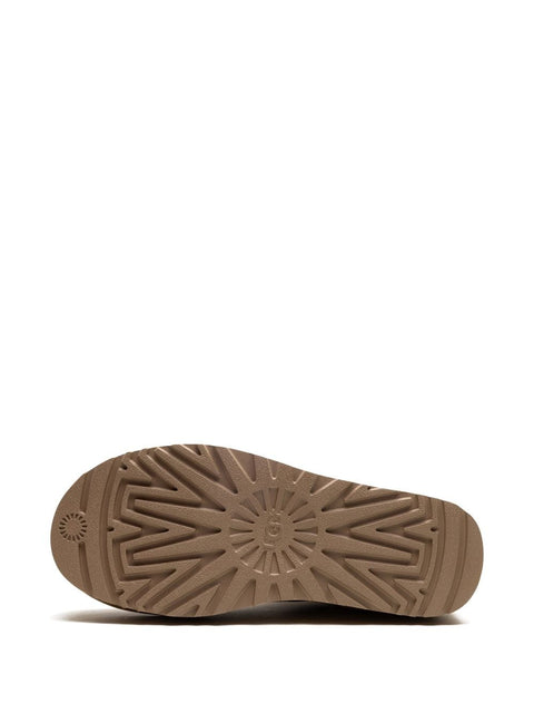 UGG Australia Classic Ultra Mini Platform boots