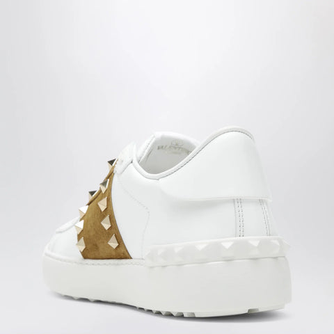 Valentino Garavani Rockstud Untitled trainers in white leather/beige Havana