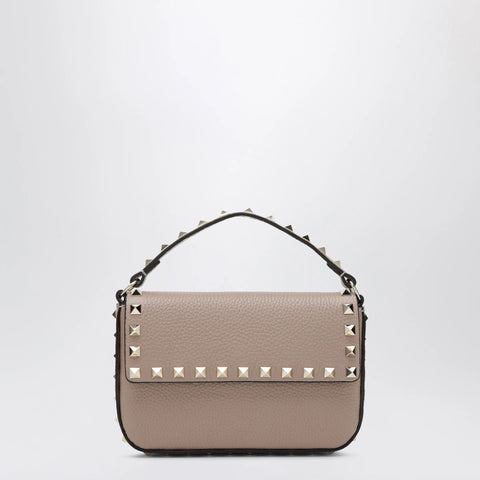Valentino Garavani Rockstud pouch in grained calf leather, powder