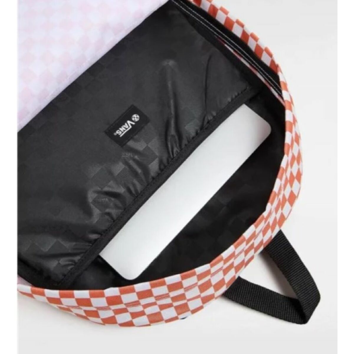 V4HD07F470D3401C2071EDBD9B74D877C36R6845906P3