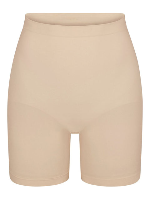 032C Mid thigh shorts