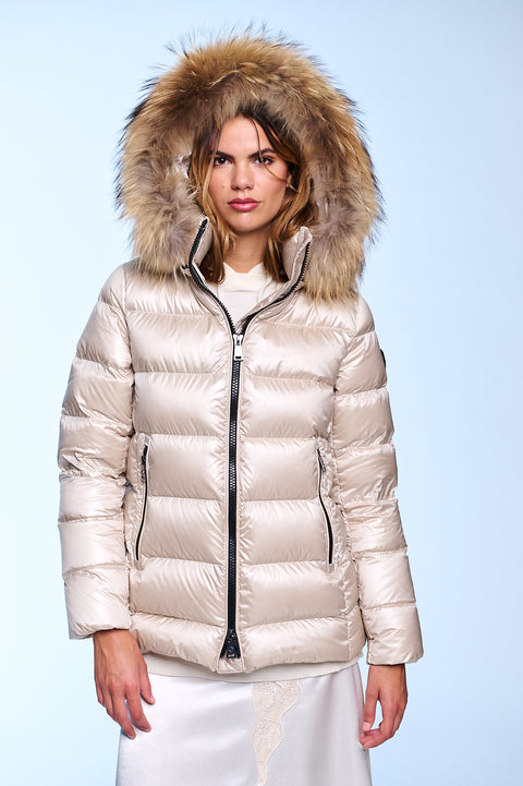 PRINCESS I short down jacket with water-repellent fabric
