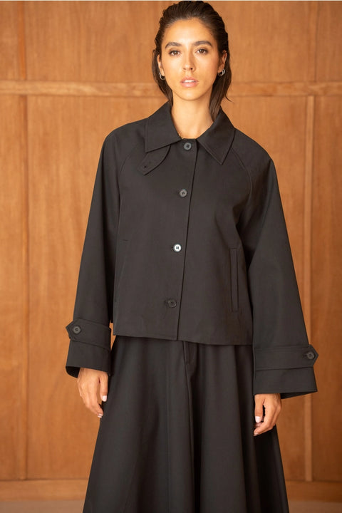 Utility Short Jacket with Lapels That Can Be Turned Up Into A Stand-Up Collar