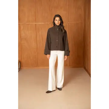 Utility Short Jacket with Lapels That Can Be Turned Up Into A Stand-Up Collar