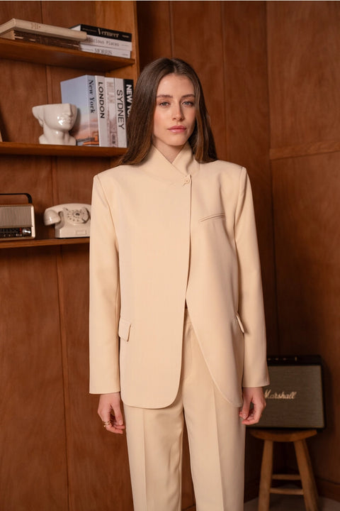 Timeless Structured Jacket with Fold-Down Officer Collar