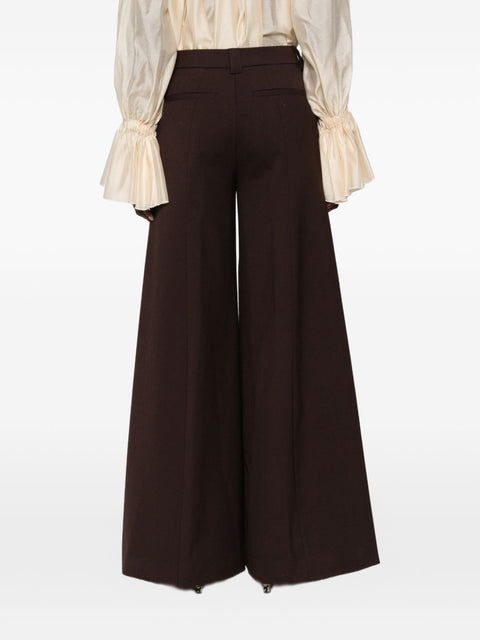 THE LATEST Trousers BROWN