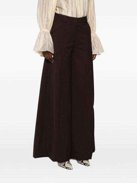 THE LATEST Trousers BROWN