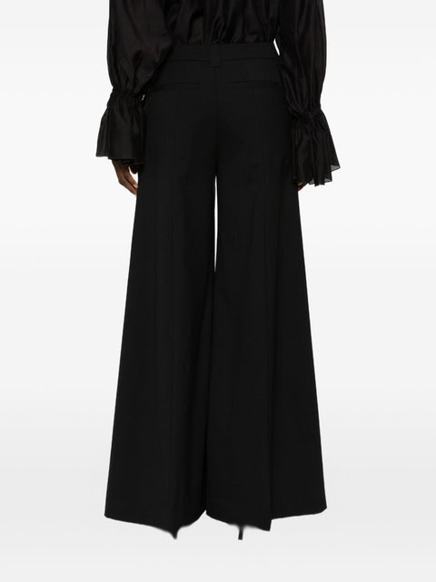 THE LATEST Trousers BLACK