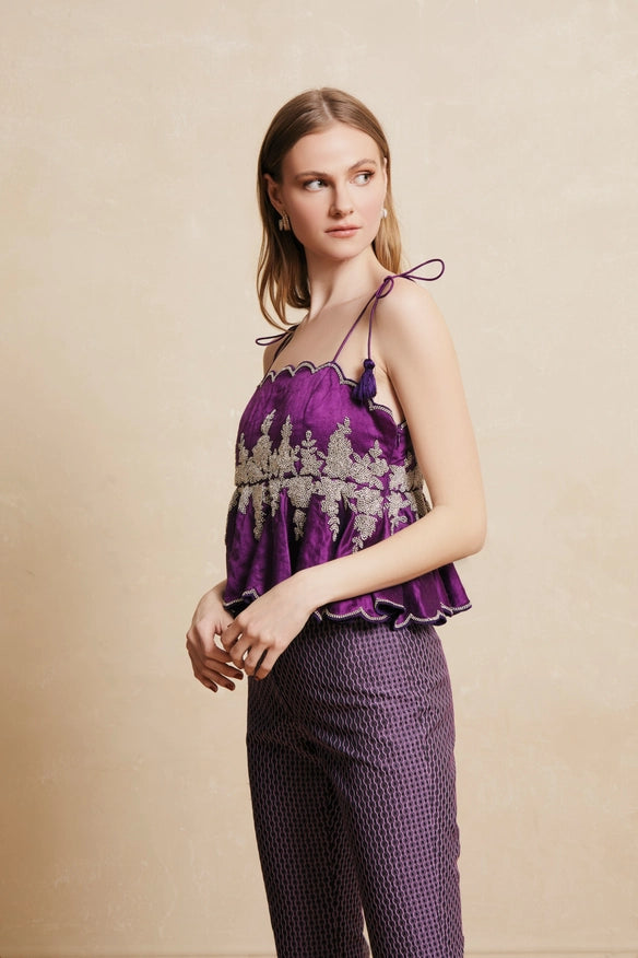 Alana Embroidered Peplim Top-TOP-La fuori-XS-Urbanheer