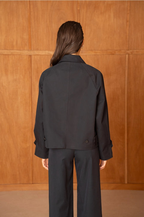Utility Short Jacket with Lapels That Can Be Turned Up Into A Stand-Up Collar