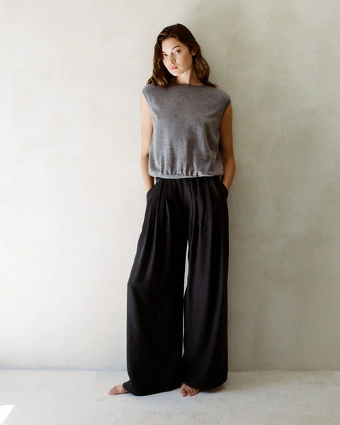 Cashmere Round Neck Sleeveless Vest Top