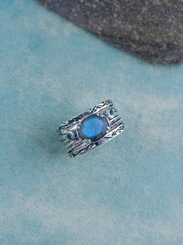 Labradorite & Swiss Blue Topaz Sterling Silver Antique Ring-Ring-Tiramisu-8-Urbanheer