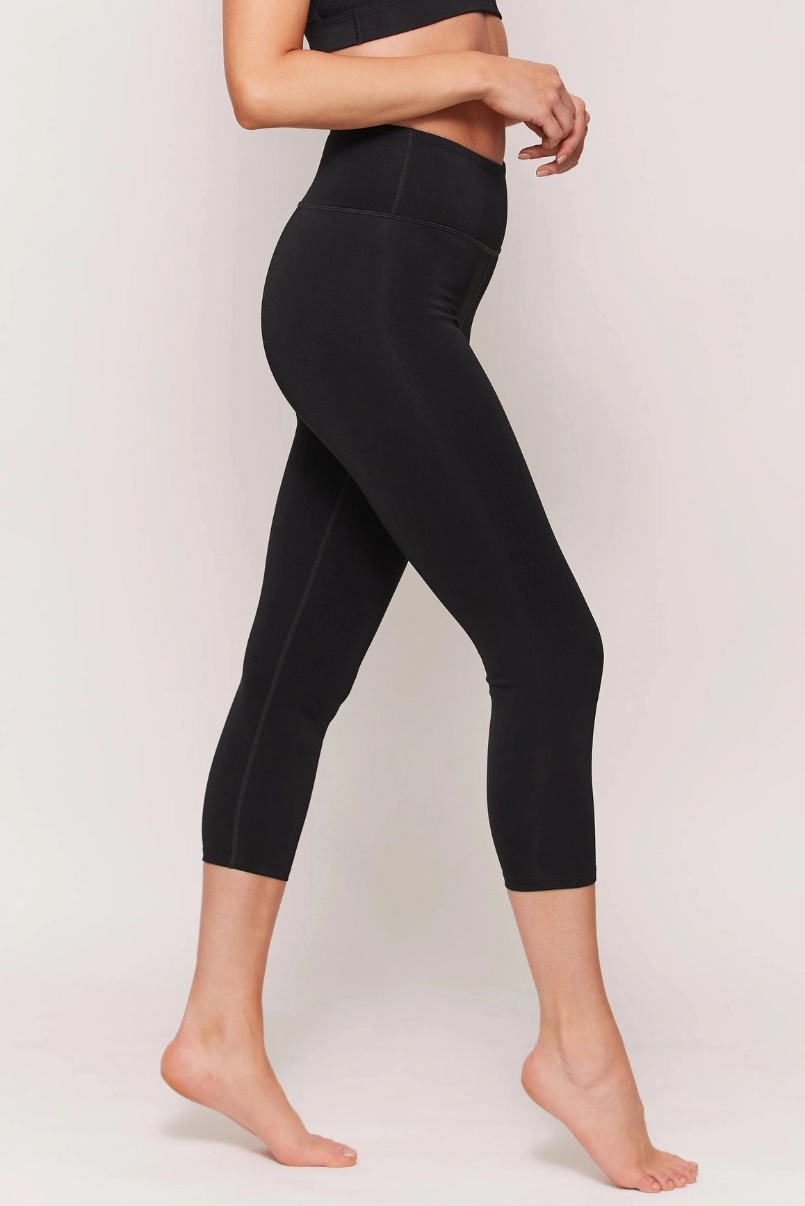High-Waisted, Cropped Legging-Clothing - Women-Aurum-XS-Urbanheer