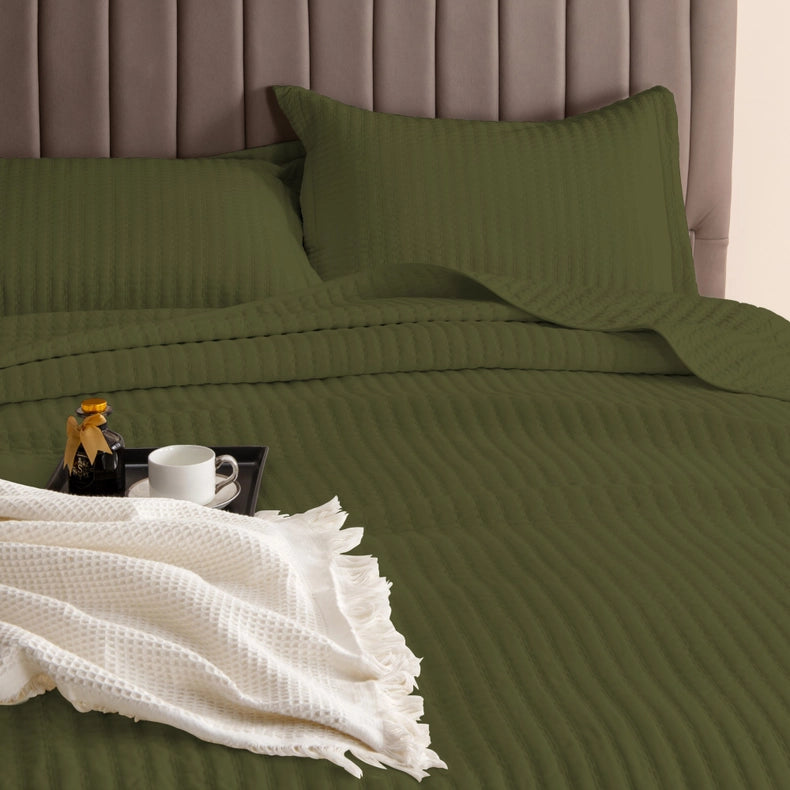 3-Piece Solid Quilt - Alicia Collection Evergreen-Set-BH Collective-Full / Queen-Evergreen-Urbanheer