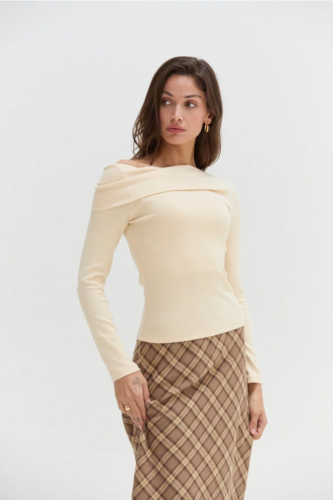 Lucy One Shoulder Long Sleeve Knit Top
