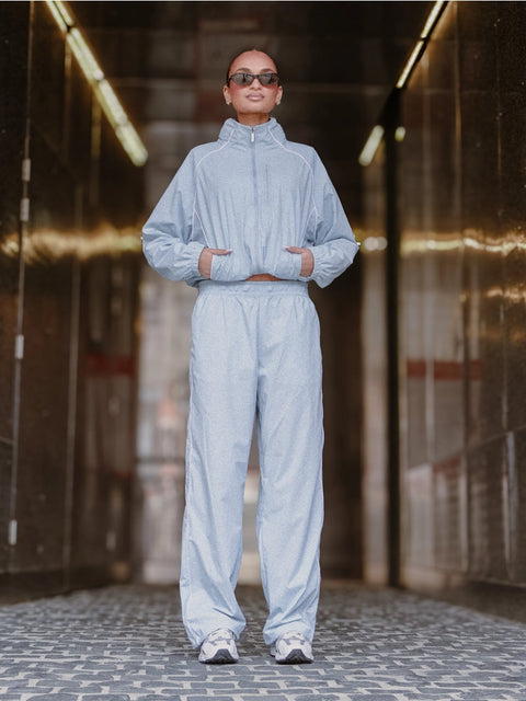 Spray Contrast Piping Wide Leg Pant
