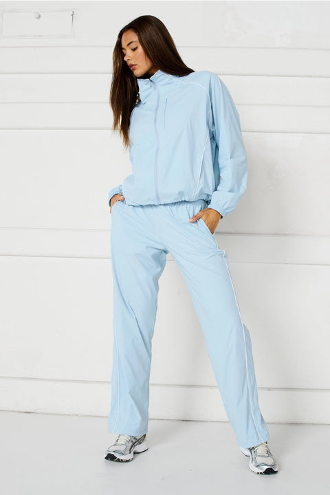 Spray Contrast Piping Wide Leg Pant