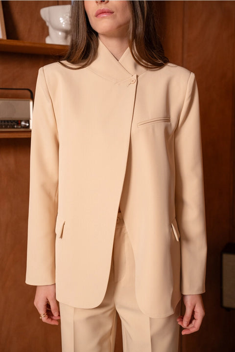 Timeless Structured Jacket with Fold-Down Officer Collar