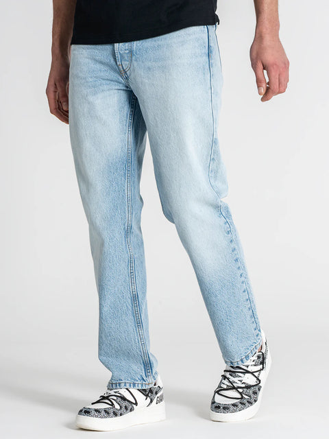 Light Blue Timeless Jeans