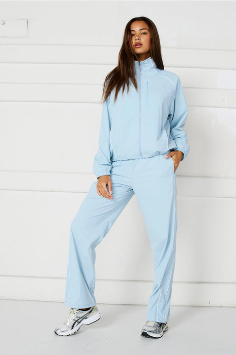 Spray Contrast Piping Wide Leg Pant