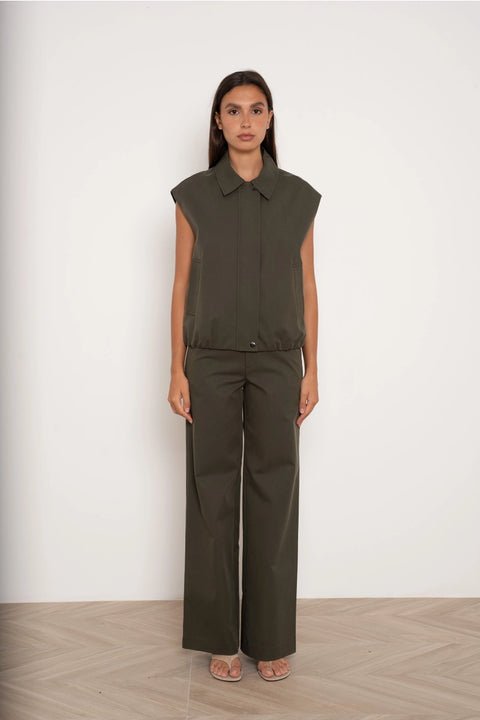 Urban Sleeveless Bomber Jacket with Lapel Collar