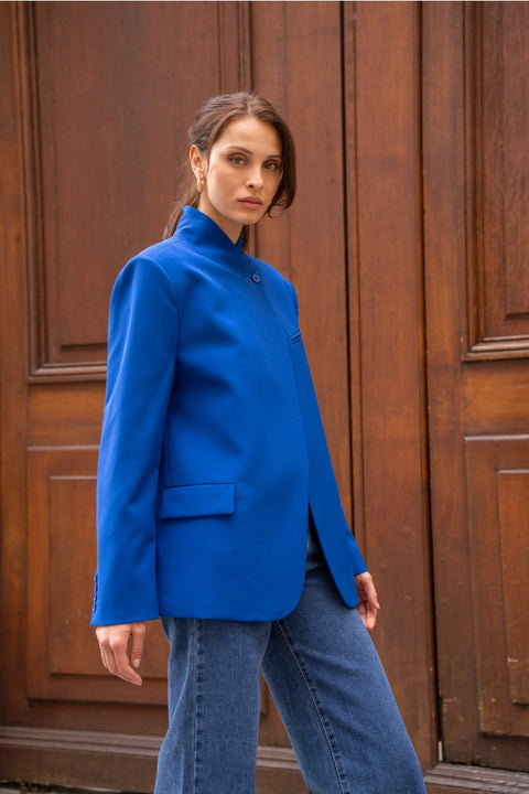 Timeless Structured Jacket with Fold-Down Officer Collar