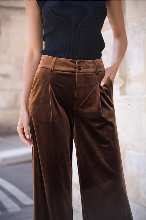 Wide Velvet Flowing Trousers with Double-Button Fastening