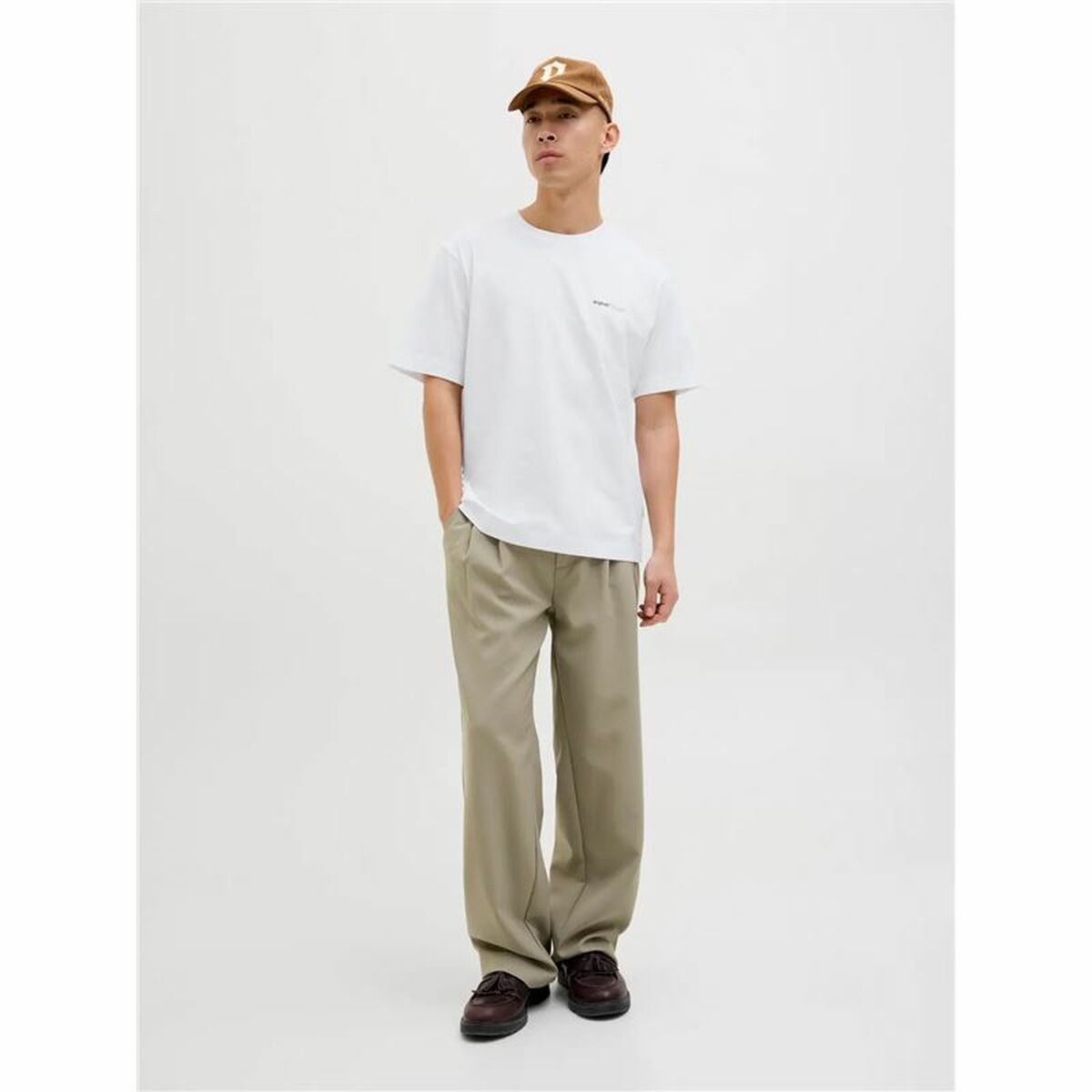 V4H3F0E57127A4024184B32B21F390B9794R6599515P5