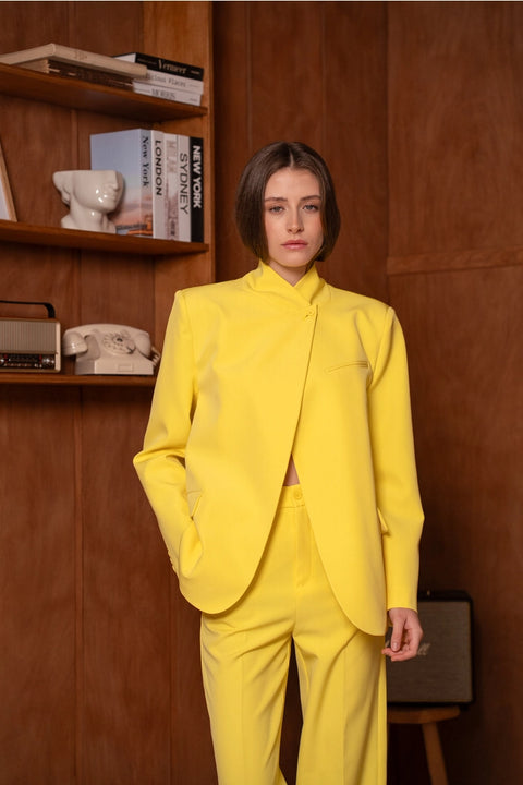 Timeless Structured Jacket with Fold-Down Officer Collar