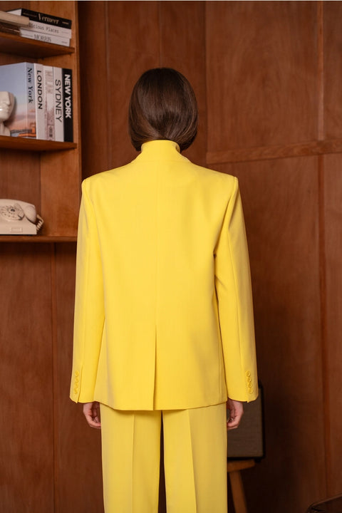 Timeless Structured Jacket with Fold-Down Officer Collar