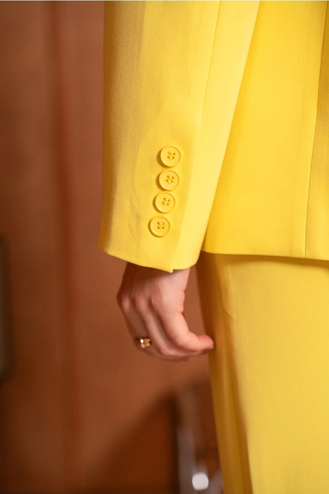 Timeless Structured Jacket with Fold-Down Officer Collar