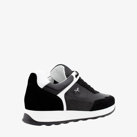 El Estribo Casual Sneakers