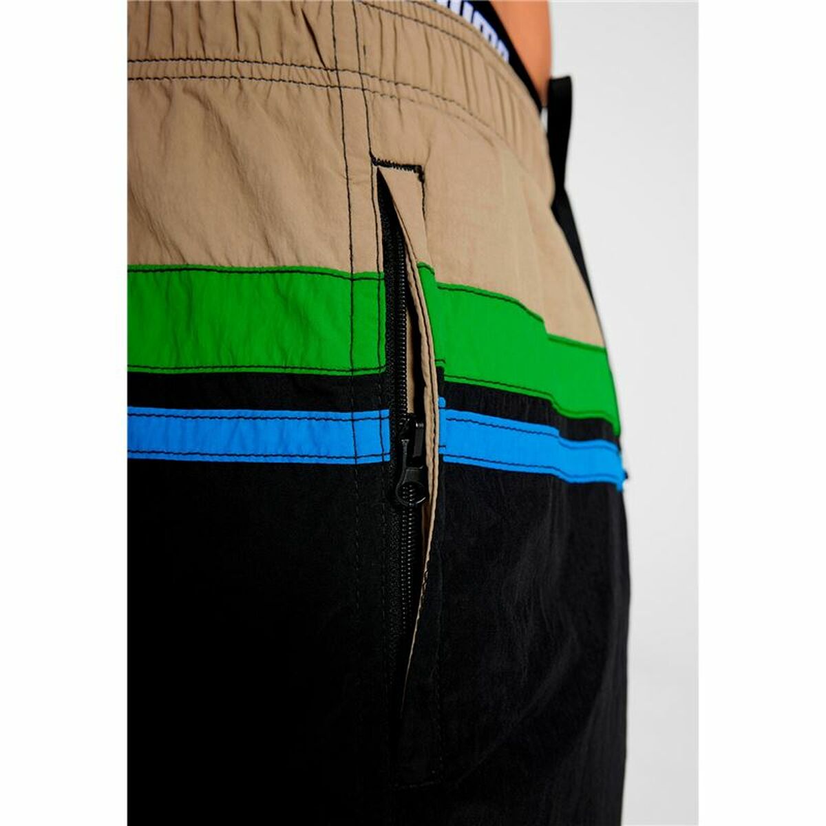 V3H38214D6094E1ED595B09F62702879837R5746702P6