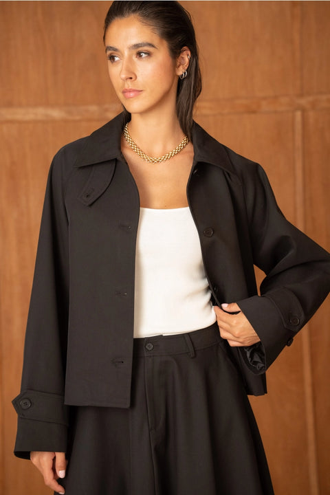 Utility Short Jacket with Lapels That Can Be Turned Up Into A Stand-Up Collar
