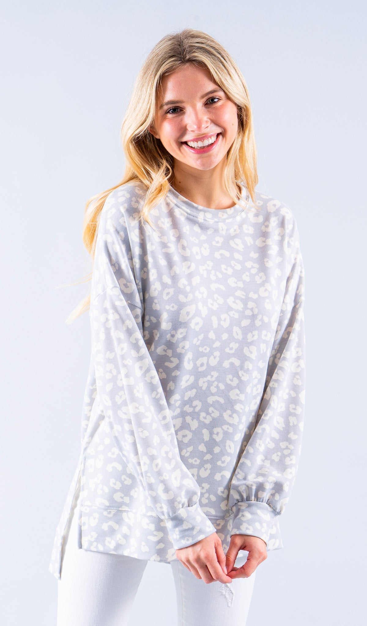 ANIMAL PRINT SWEATSHIRT WITH SIDE SLITS-All Products-Reneecollection-Urbanheer