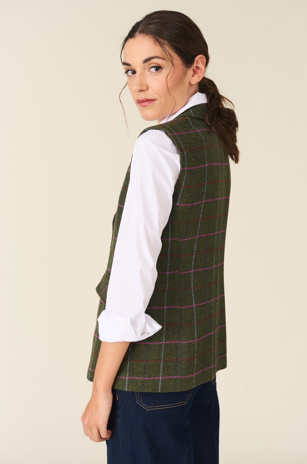 ATENEA Vest in Green