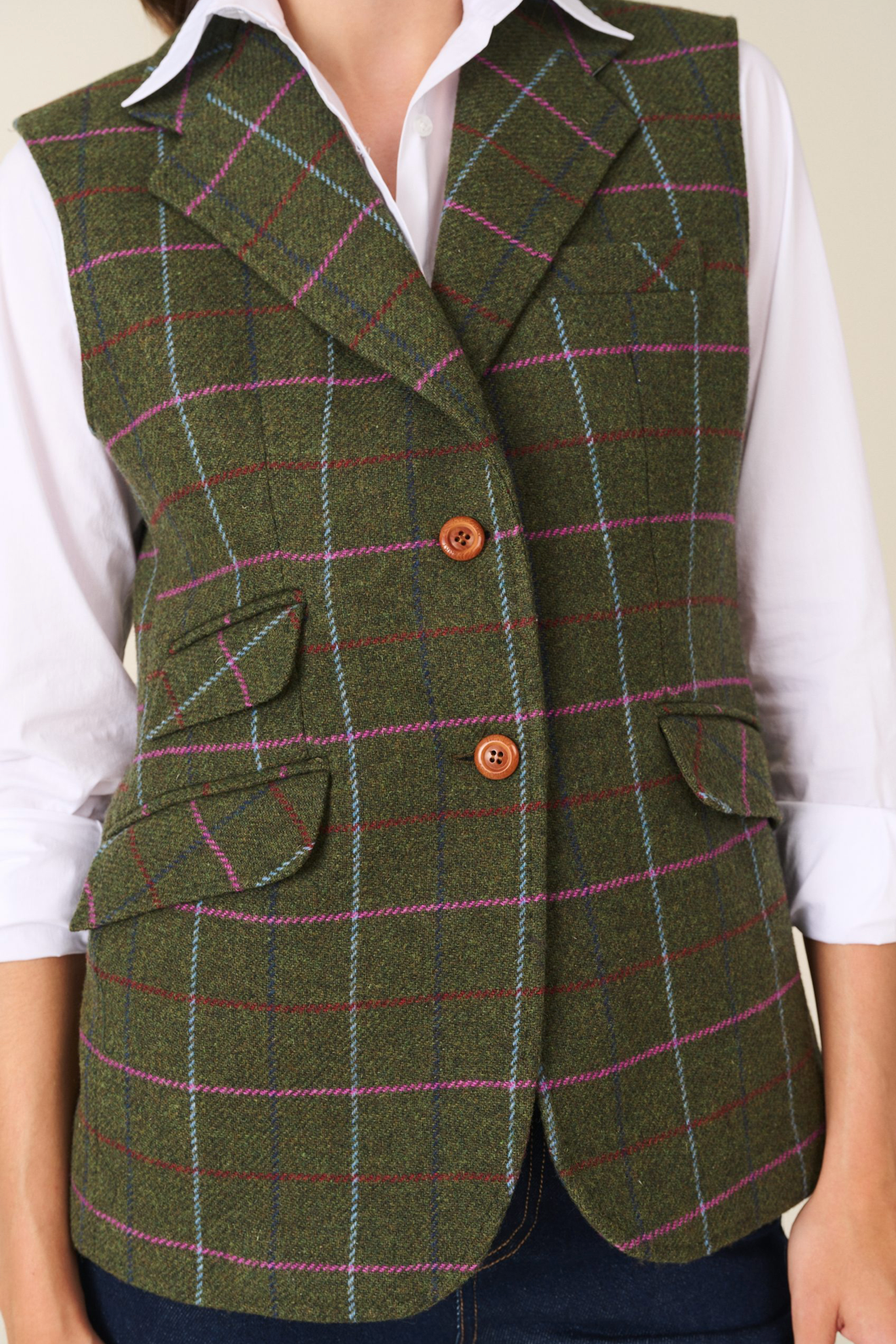 ATENEA Vest in Green