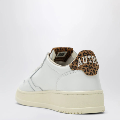 AUTRY Medalist Low sneakers in white/leopard-print leather