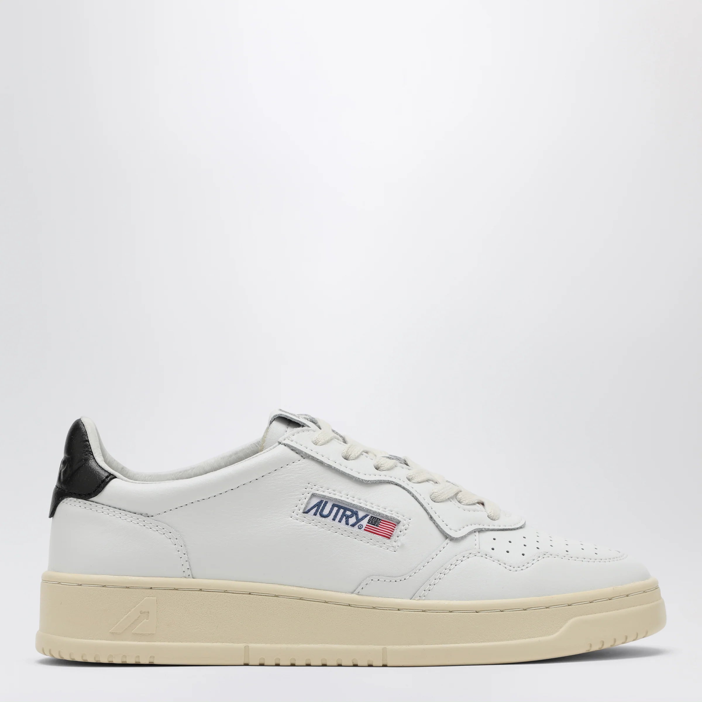 AUTRY Medalist white/black trainer