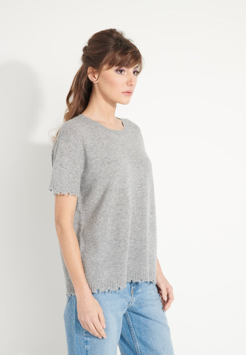 AVA 6 T shirt en cachemire déjaugé col rond manches courtes avec finitions ciselées gris clair-t-shirt femme-Studio Cashmere8-XL-SC8-00441-gris clair-Urbanheer