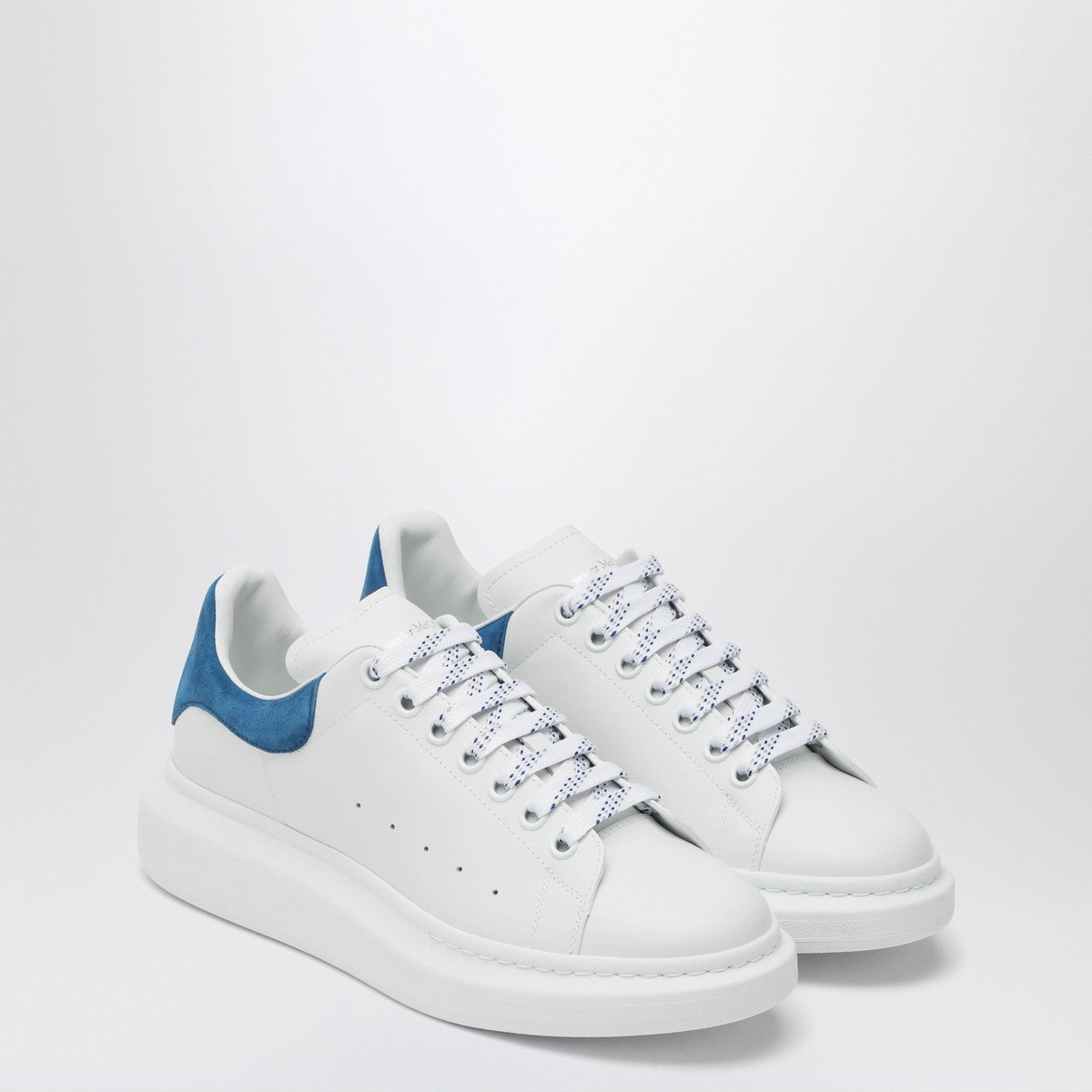 Alexander McQueen White/blue Oversize sneakers