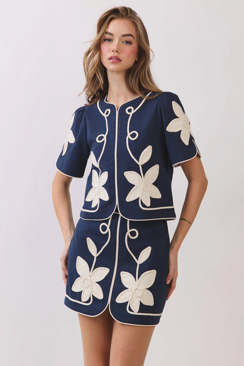 Appliqué Floral Short Puff Sleeve Structured Top - Navy