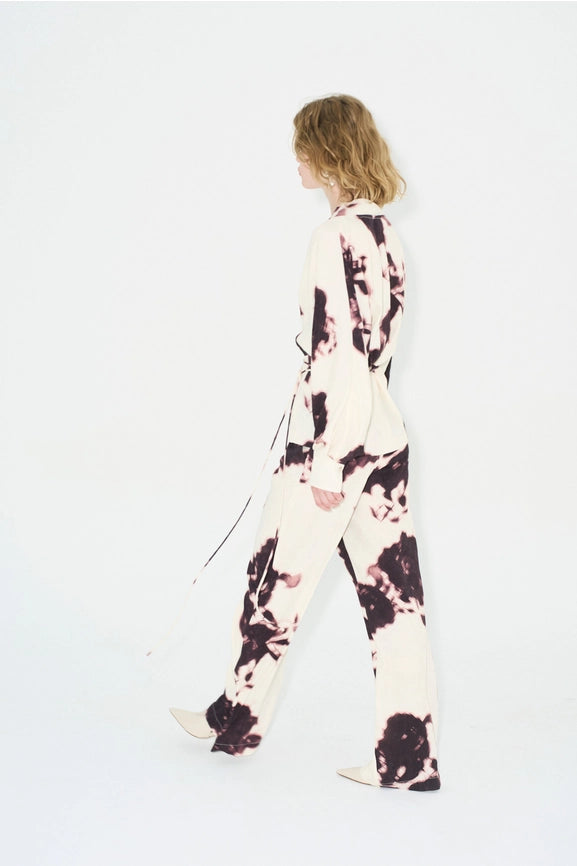 Arion Pants Wine-Rose-Pants-eikō ai-S-Cream background and Burgundy flowers-Urbanheer