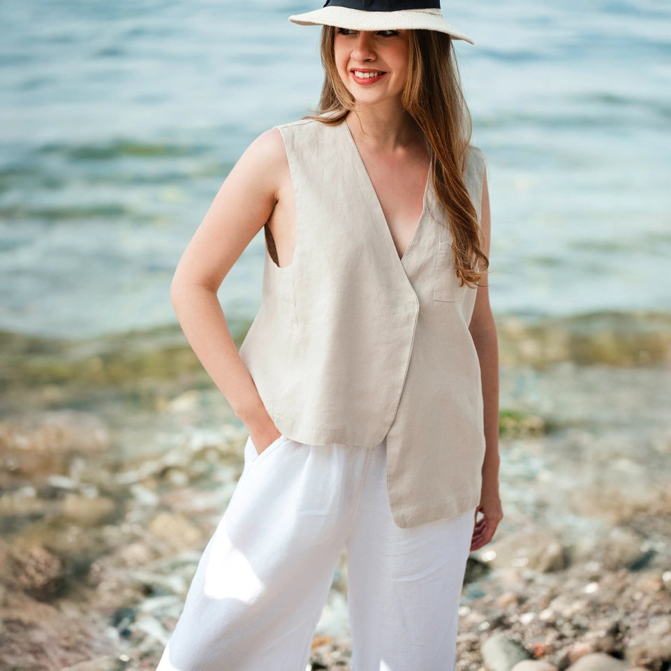Asymmetrical Linen Vest-Vest-Moa-Bust: 20.9 in (53 cm) Waist: 22.8 in (58 cm) Long Side Length: 27.6 in (70 cm) Short Side Length: 22.8 in (58 cm)-Urbanheer